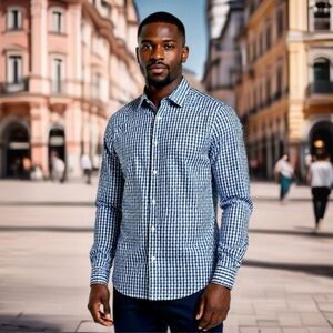 *30off3* NWOT Banana Republic Non-Wrinkle Button-Down Dress Shirt, Size Large.